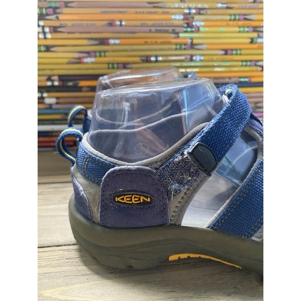 Keen Newport H2 Sandals Big Kids Youth Size 4‎ Blue Waterproof Sport Shoes Boys